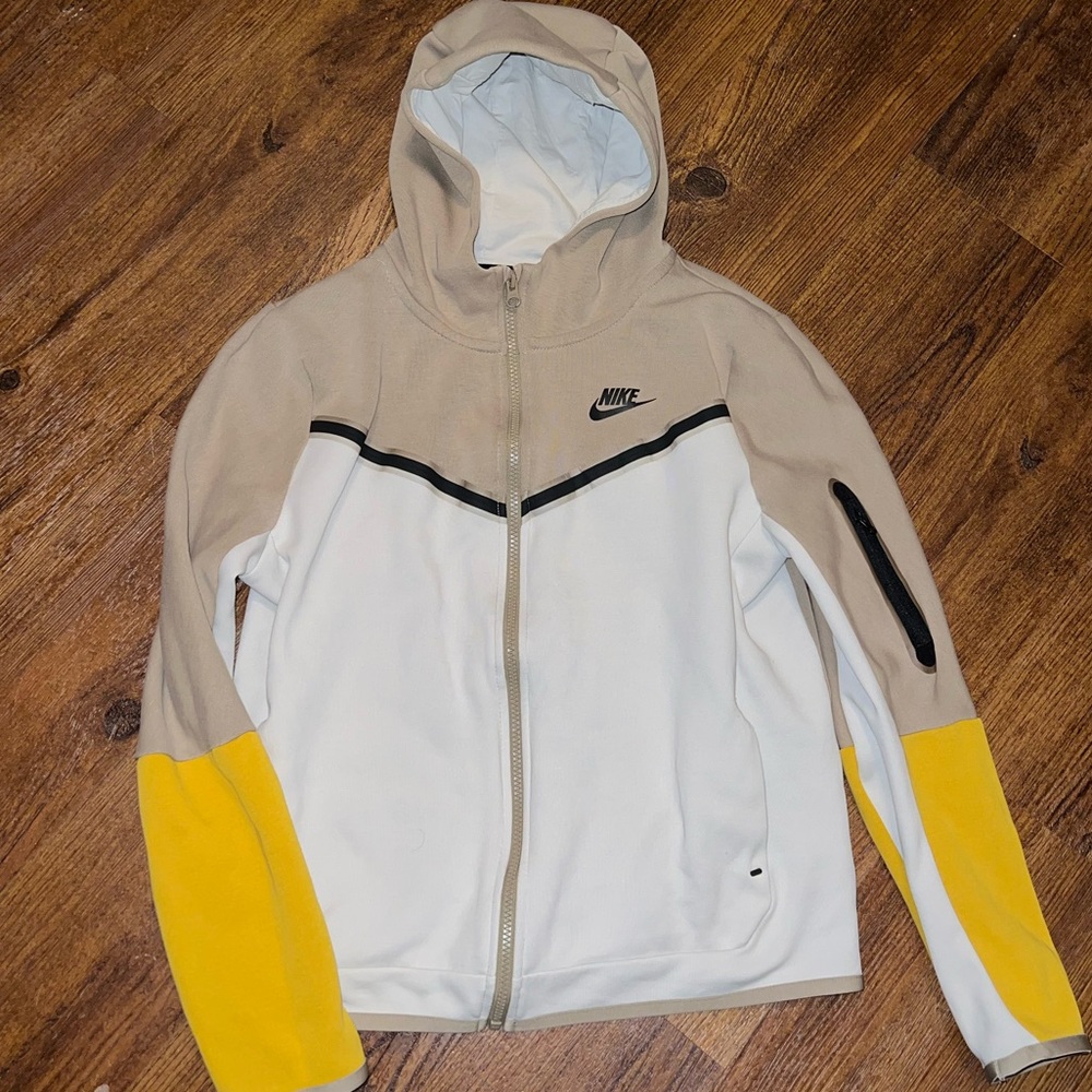 Nike Sportswear Tech Fleece Tan White Active Zip Up Hooded Jacket Size Youth XL - Picture 3 of 13